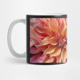 Dahlia Details Mug